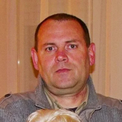 László