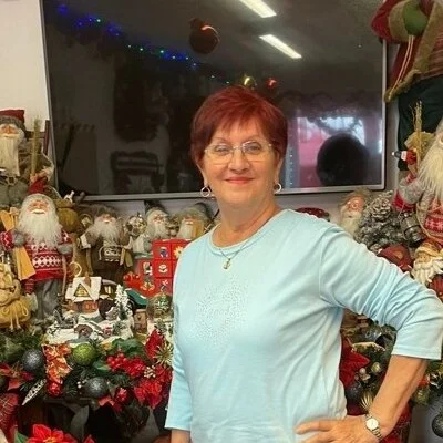Éva