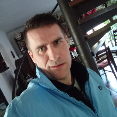 László