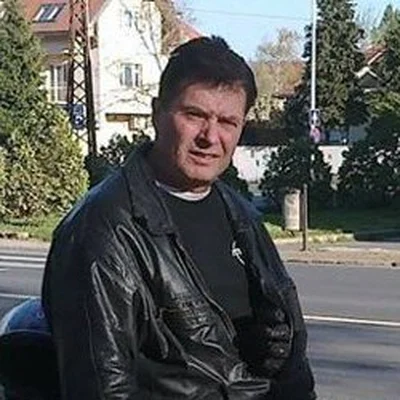 János