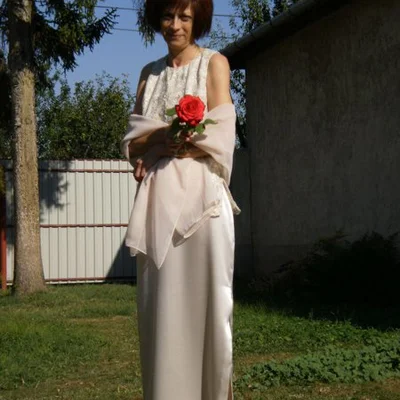 Erzsi, Mindszent