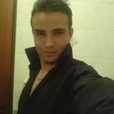 Alex, Sáránd