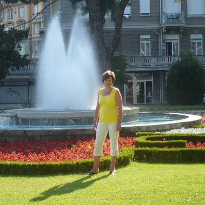 Marika, Pécs
