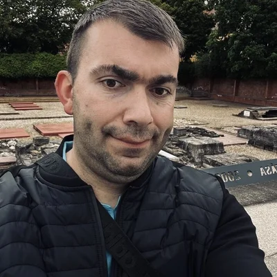 Róbert