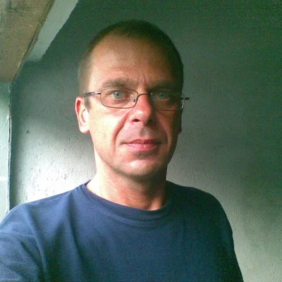 András