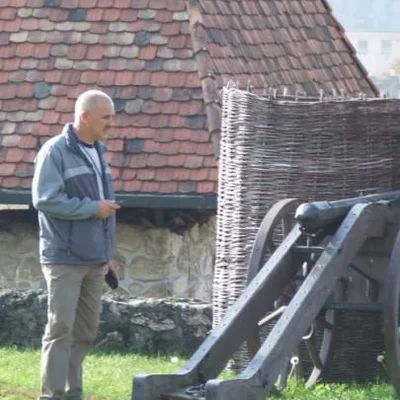 Pál