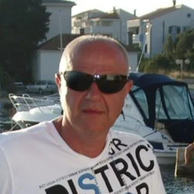 György