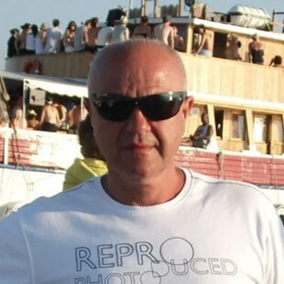 György