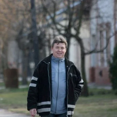 András