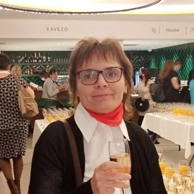Zsuzsanna, Pécs