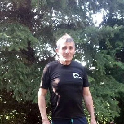 László