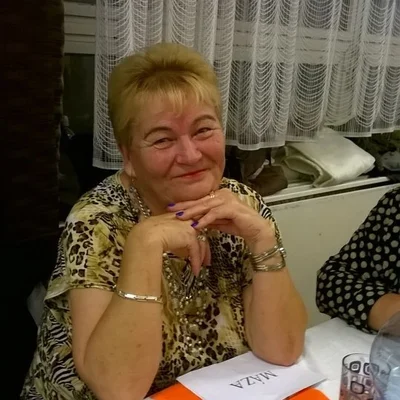 Erzsébet, Hidas