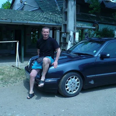 János