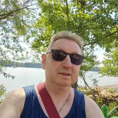 János