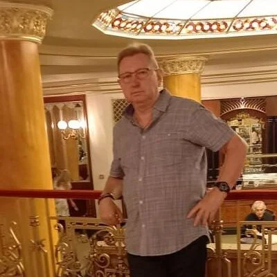 János