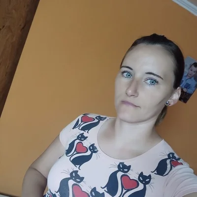 Dóra, Dóc