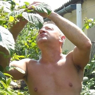 János