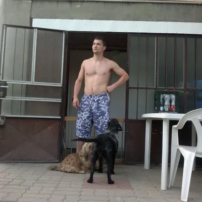 András