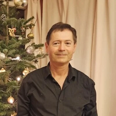 György