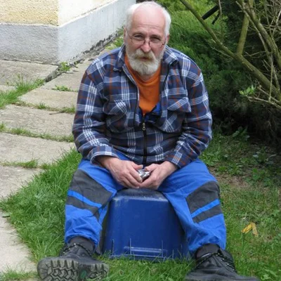 László