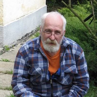 László