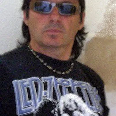 Jozsef, Pécs