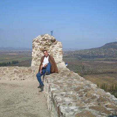 József
