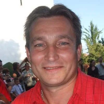 László