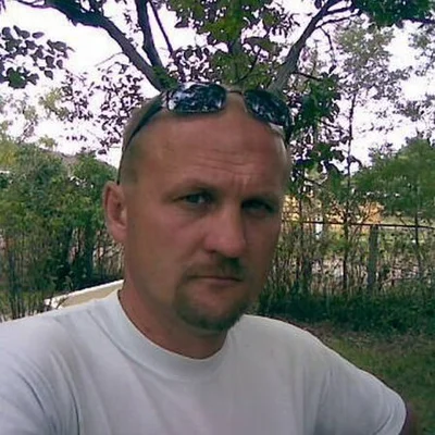 András