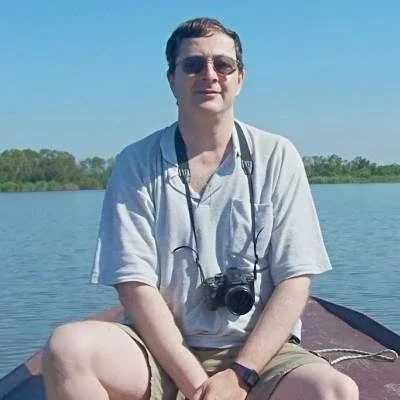 András