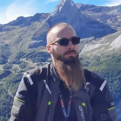 Péter