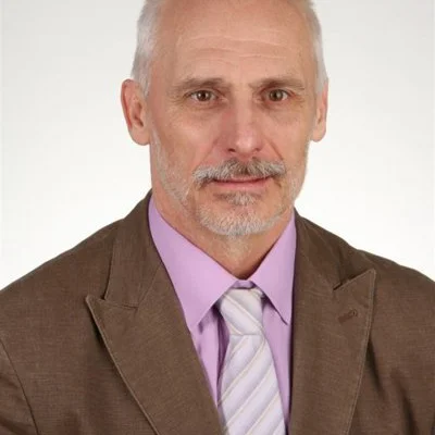 Mmhály