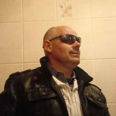 László