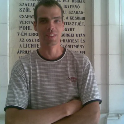 Erik, Budapest