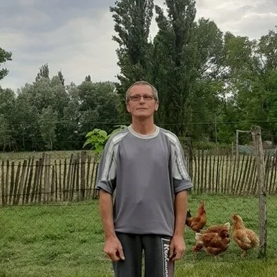 Károly