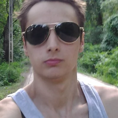 András