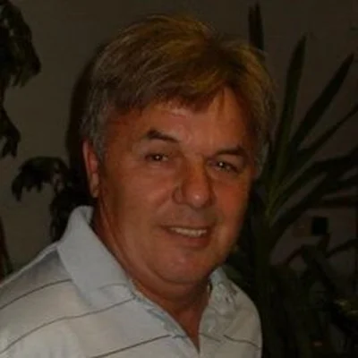 János