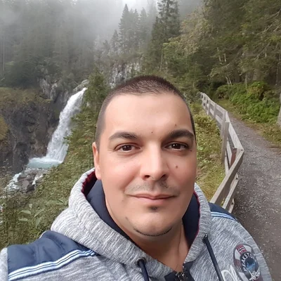 István