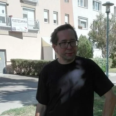 László