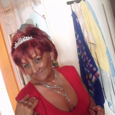 Éva