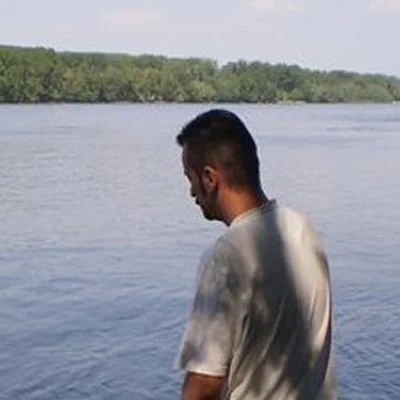 András