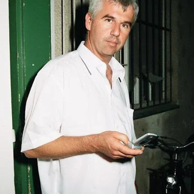 István