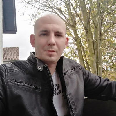 Zoli, Nagyvárad