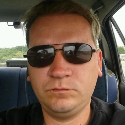 László