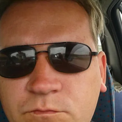 László