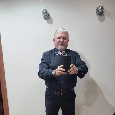 László