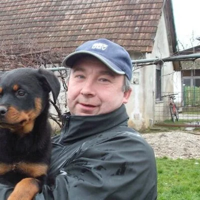 László