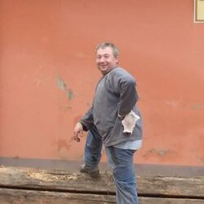 László