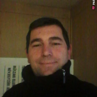 Lui, Érd