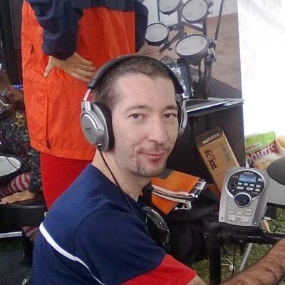 János, Farmos